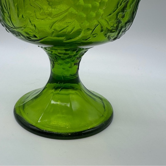Vintage Indiana Green Candy Pedestal Bowl w/grapes&leaves pattern - Picture 4 of 7